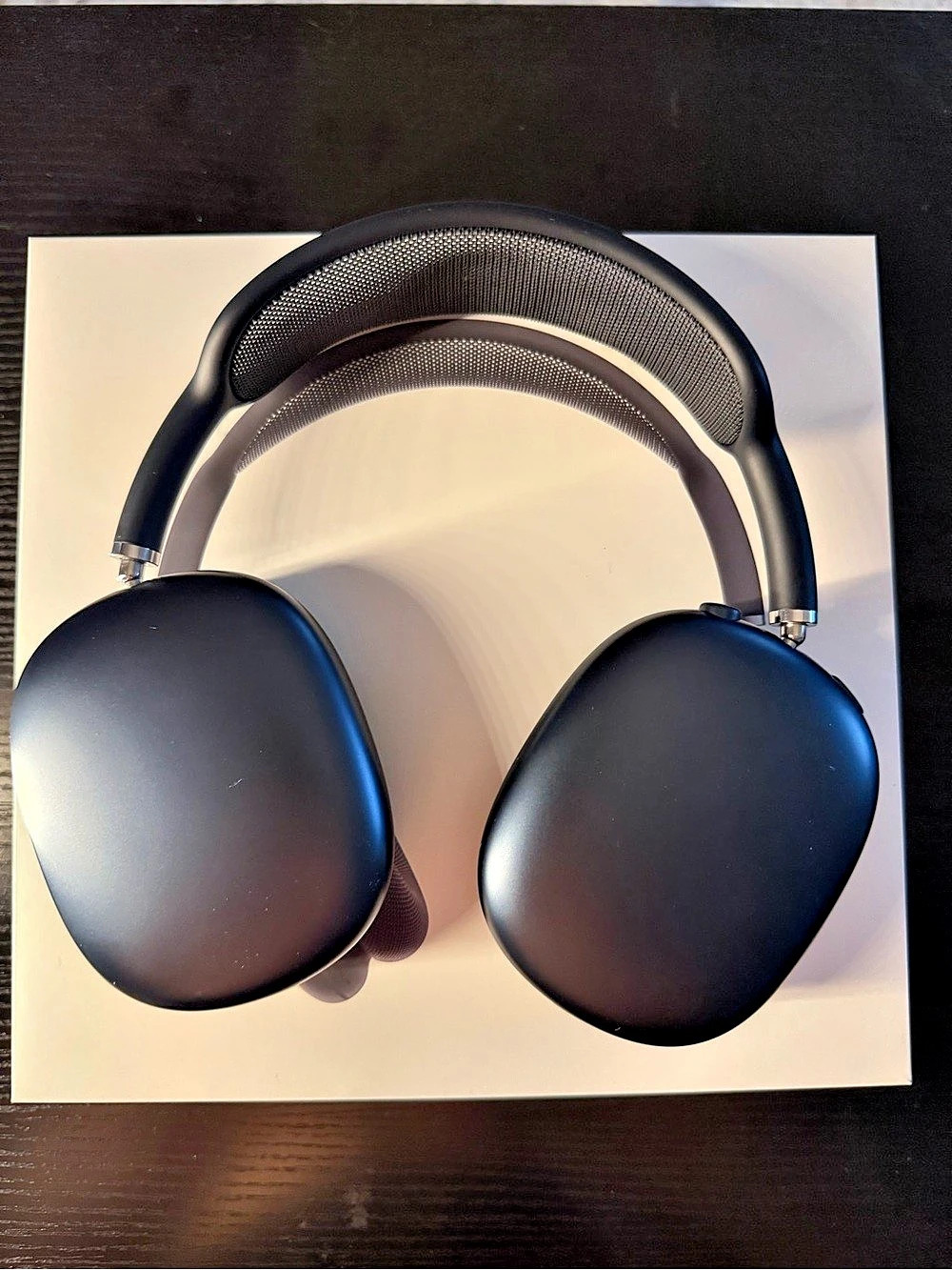Apple AirPods Max Over-Ear Headphones Black Like New